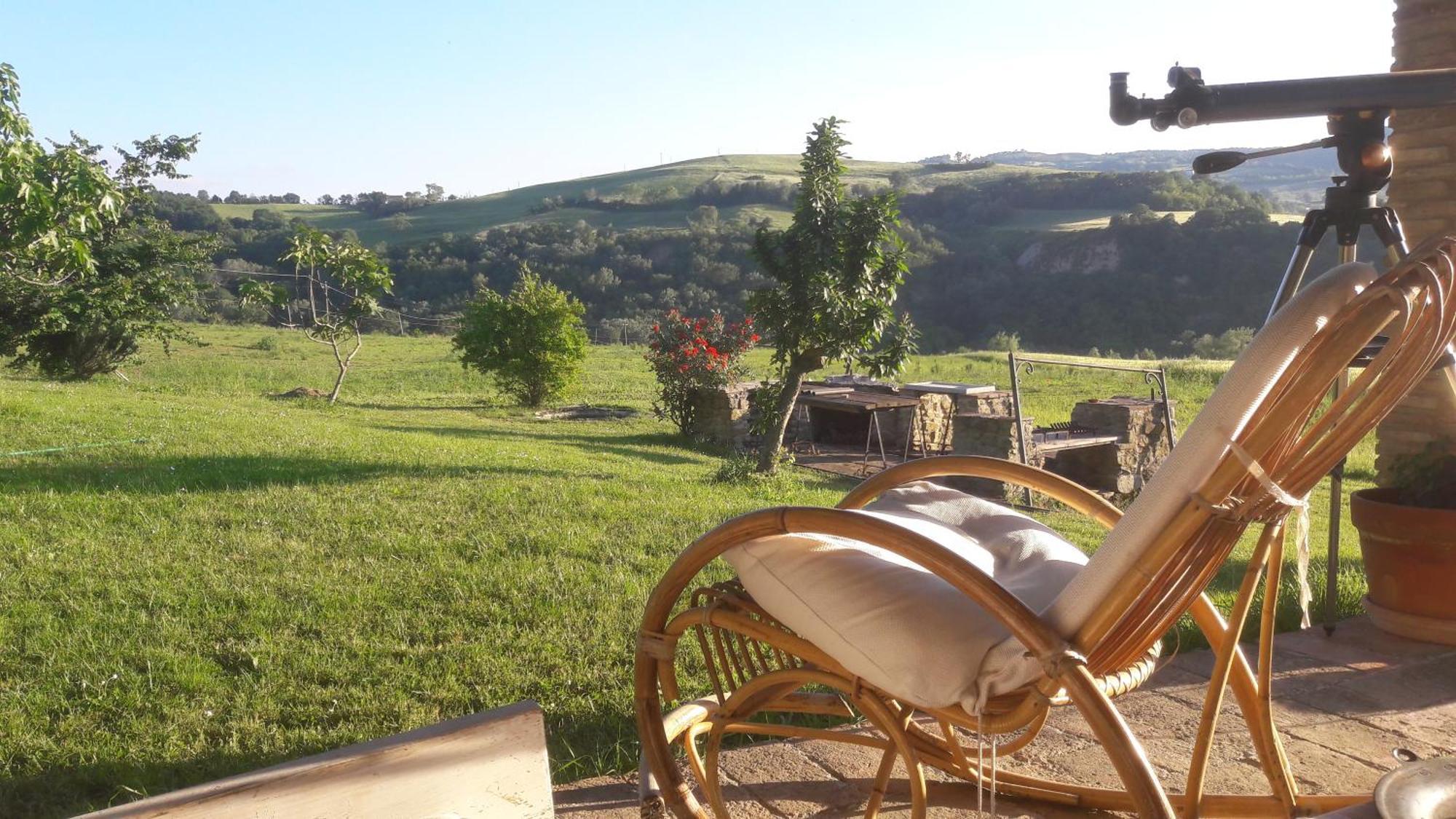 Le Bumbarelle Bed & Breakfast Tavoleto Exterior photo